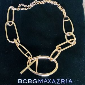 BCBGMaxAzria gold necklace